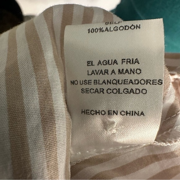 Evereve Women's Twist-Front button up shirt large - Picture 8 of 8